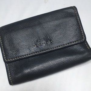 Fossil black leather women’s wallet.